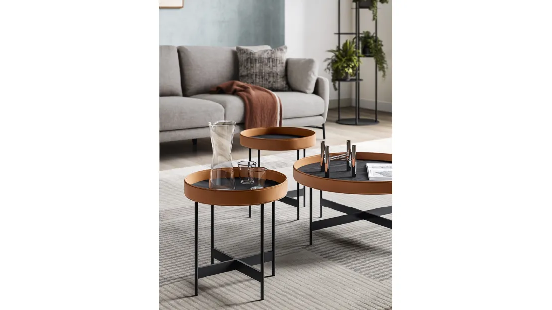 Tavolino in legno laccato Arena di Calligaris