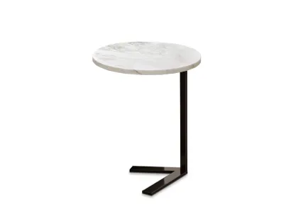 Tavolino con top rotondo in marmo bianco di Carrara e base in metallo Stansted di Rosini Night