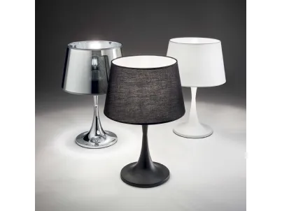 Lampada da tavolo London in metallo con cappello in tessuto o PVC di Ideal Lux