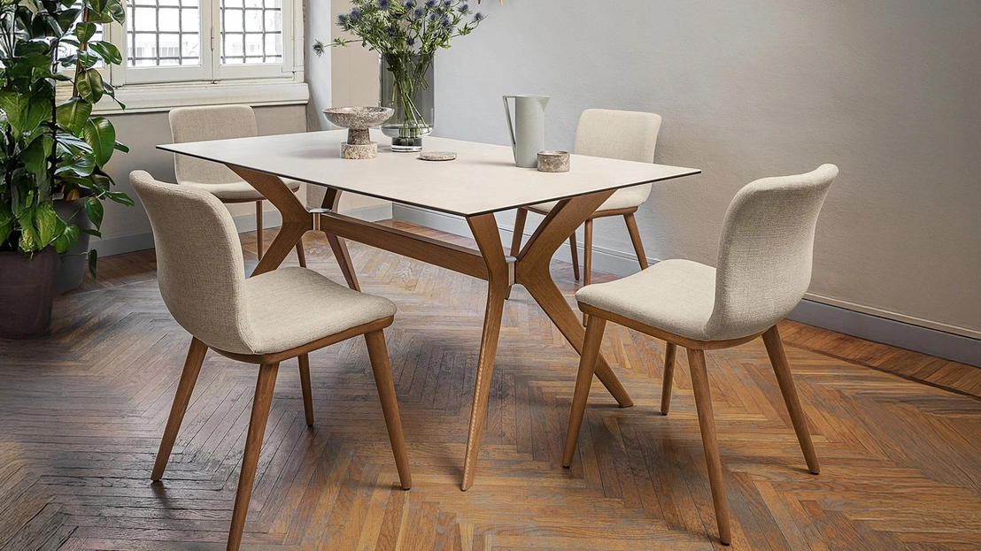 Sedia Annie in tessuto imbottito di Calligaris