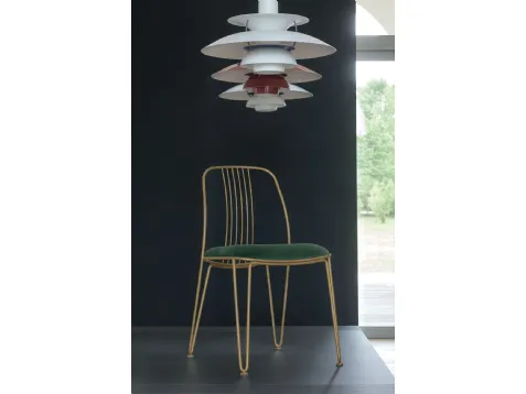 Sedia Granada con struttura in metallo verniciato e seduta imbottita e rivestita in morbida microfibra effetto velluto di Target Point