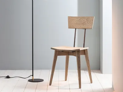 Sedia SD241 in Rovere massello di Devina Nais