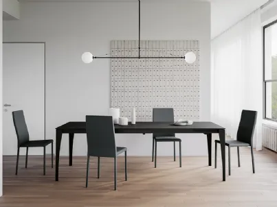 Tavolo allungabile con top in laminato e gambe in metallo verniciato Royal di Arredo3