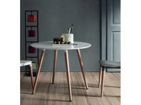 Tavolo con piano rotondo dal diametro di 1 mt., gambe in legno di faggio, Daw di La Forma