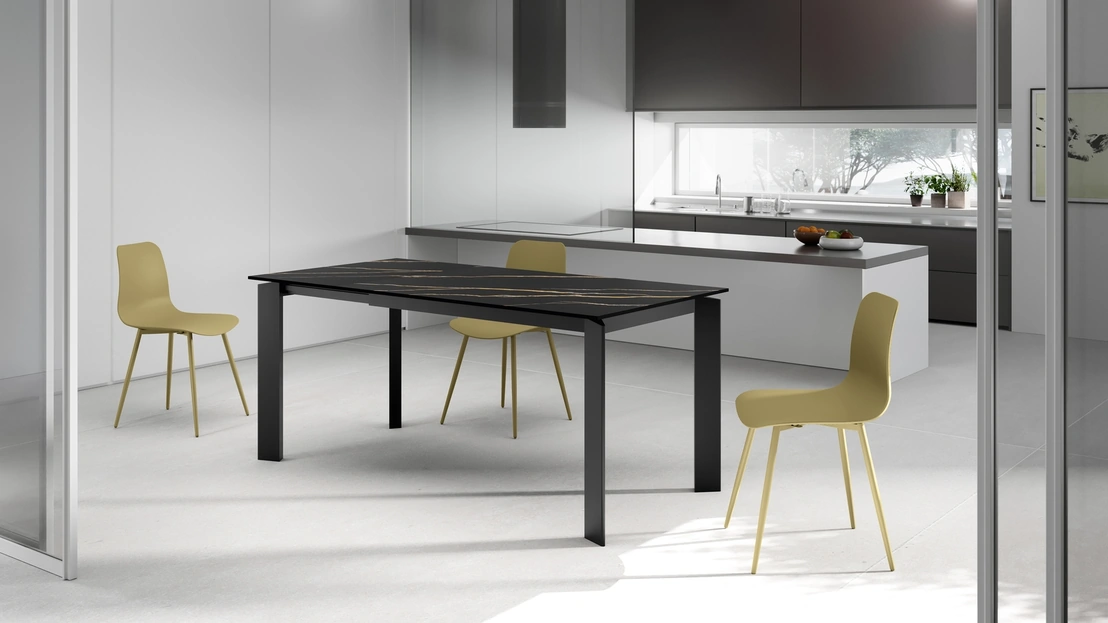 Tavolo Frame con top in ceramica di Stones