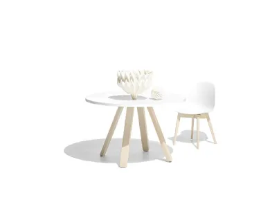 Tavolo rotondo in laminato bianco e base in legno di faggio sbiancato Stecco di Connubia