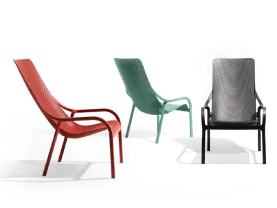 Sedia per esterni Net Lounge in polipropilene disponibile in vari colori di Nardi