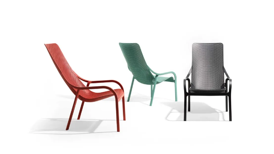Sedia per esterni Net Lounge in polipropilene disponibile in vari colori di Nardi