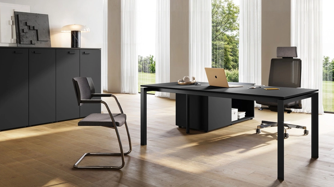 Scrivania operativa 5th Element di Las Mobili